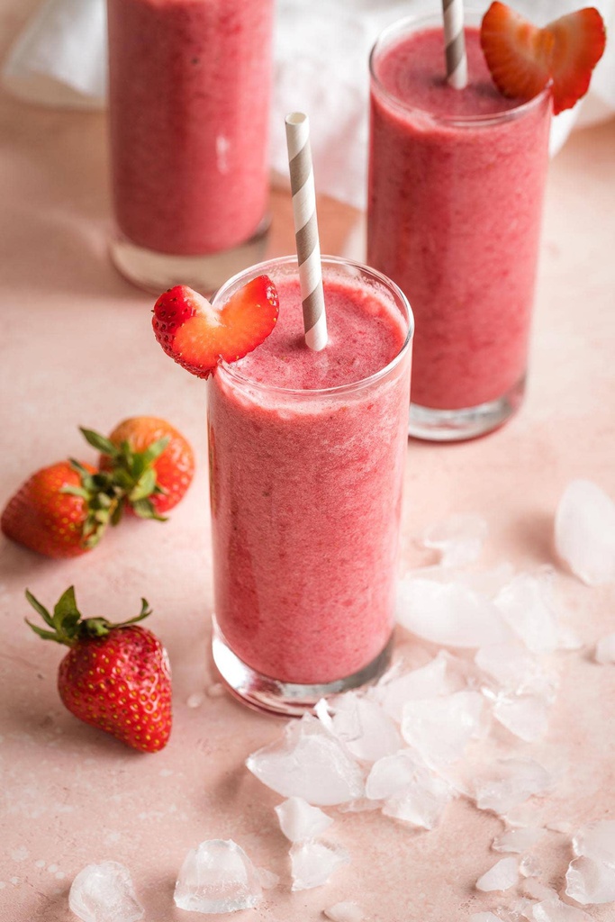 Ripe Strawberry Crush Over Crushed Ice &amp; Creamy Vanilla Swirls with Sweetheart Sprinkles™🍓